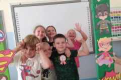 received_1477206446465342