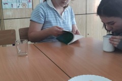 4DA576EE-CC88-4F39-B262-0C0D51D84847